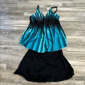 Turquoise and black 2 piece swimsuit. Tankini top with swim skirt